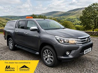 Toyota Hilux 2.4 D-4D Invincible Auto 4WD Euro 6 (s/s) 4dr (TSS)