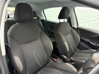 Peugeot 208 1.4 e-HDi Active EGC Euro 5 (s/s) 5dr