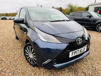Toyota AYGO 1.0 VVT-i x-play x-shift Euro 6 5dr