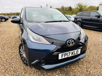 Toyota AYGO 1.0 VVT-i x-play x-shift Euro 6 5dr