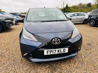 Toyota AYGO 1.0 VVT-i x-play x-shift Euro 6 5dr