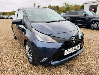 Toyota AYGO 1.0 VVT-i x-play x-shift Euro 6 5dr