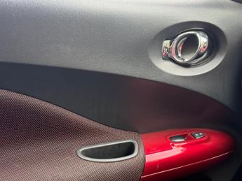 Nissan Juke 1.6 Acenta Premium XTRON Euro 5 5dr