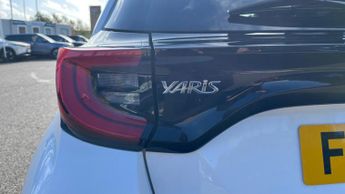 Toyota Yaris 1.5 VVT-h Design Hatchback 5dr Petrol Hybrid E-CVT Euro 6 (s/s) 