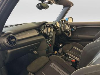 MINI Convertible 1.5 Cooper Sport Convertible 2dr Petrol Manual Euro 6 (s/s) (136