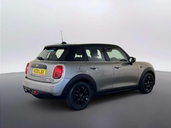 MINI Hatch 1.5 Cooper Classic Hatchback 5dr Petrol Steptronic Euro 6 (s/s) 
