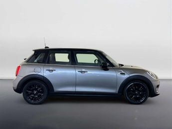 MINI Hatch 1.5 Cooper Classic Hatchback 5dr Petrol Steptronic Euro 6 (s/s) 