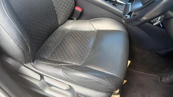Toyota C-HR 1.8 VVT-h Dynamic CVT Euro 6 (s/s) 5dr