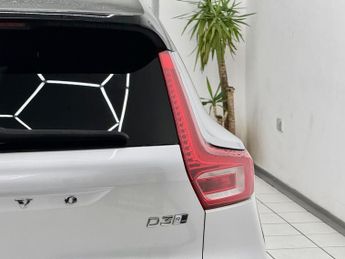 Volvo XC40 2.0 D3 R-Design Auto AWD Euro 6 (s/s) 5dr