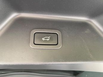 Land Rover Range Rover 3.0 SD V6 Vogue Auto 4WD Euro 6 (s/s) 5dr