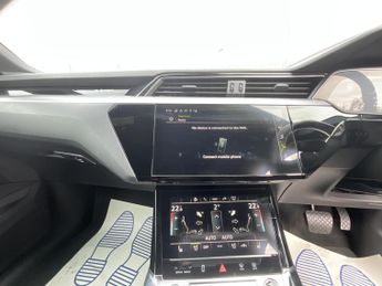 Audi E-Tron S LINE 55 QUATTRO