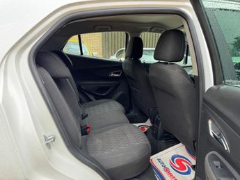 Vauxhall Mokka 1.6 Exclusiv 2WD Euro 5 (s/s) 5dr