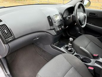 Hyundai i30 1.6 CRDi Comfort Euro 4 5dr