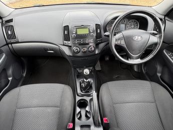 Hyundai i30 1.6 CRDi Comfort Euro 4 5dr