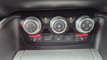 Audi TT 2.0 TDI Black Edition S Tronic quattro Euro 5 3dr