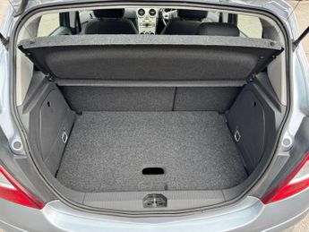 Vauxhall Corsa 1.2i 16v Club 5dr