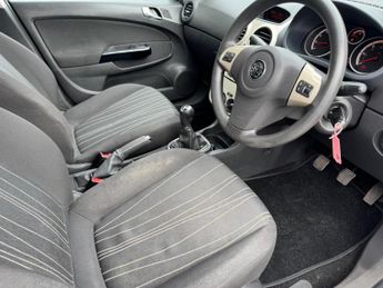 Vauxhall Corsa 1.2i 16v Club 5dr