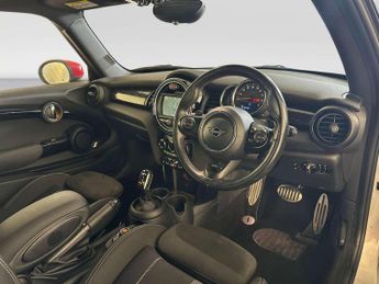 MINI Hatch 2.0 Cooper S Sport Hatchback 3dr Petrol Steptronic Euro 6 (s/s) 