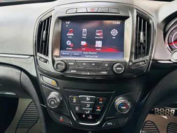 Vauxhall Insignia 2.0 CDTi SRi VX Line Nav Auto Euro 6 5dr