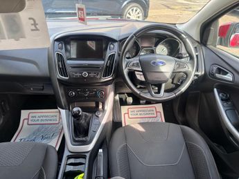 Ford Focus 1.0T EcoBoost Zetec Edition Hatchback 5dr Petrol Manual Euro 6 (