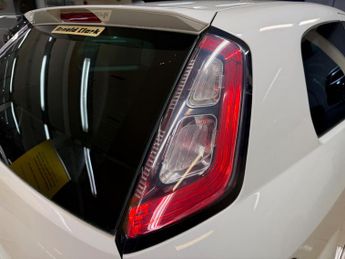 Fiat Punto 1.4 GBT Manual Euro 5 (s/s) 3dr