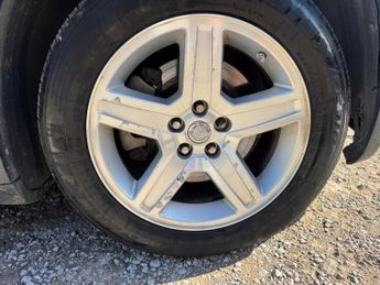 Chrysler 300C 3.0 CRD V6 LUX 5dr