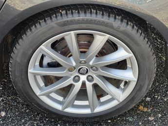 Jaguar XF 2.2d Premium Luxury Auto Euro 5 (s/s) 4dr