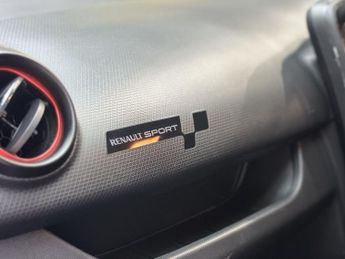 Renault Clio 1.6 TCe Renaultsport Lux EDC Euro 5 5dr