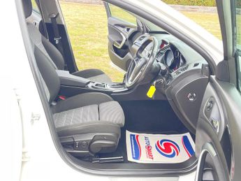 Vauxhall Insignia 2.0 CDTi SRi Auto Euro 5 5dr