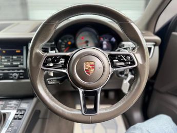 Porsche Macan 3.0 TD V6 S PDK 4WD Euro 6 (s/s) 5dr