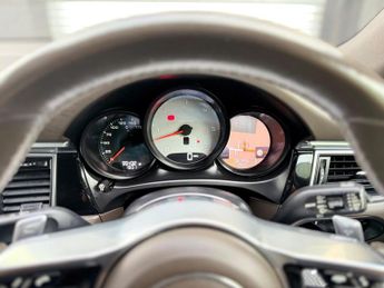 Porsche Macan 3.0 TD V6 S PDK 4WD Euro 6 (s/s) 5dr