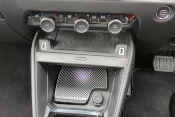 Citroen e-C4 50kWh Shine Plus Auto 5dr