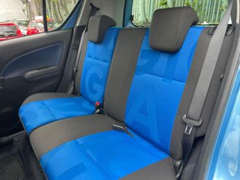 Vauxhall Agila 1.2 16V Design Auto Euro 5 5dr