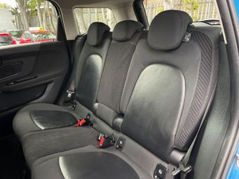 MINI Countryman 2.0 Cooper D Auto Euro 6 (s/s) 5dr