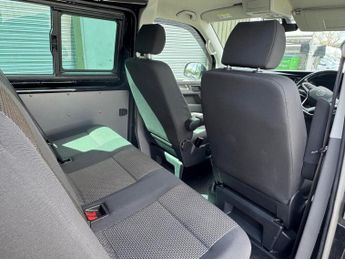 Volkswagen Transporter 2.0 TDI T32 Highline Kombi DSG FWD LWB High Roof Euro 6 (s/s) 5d