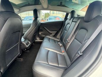 Tesla Model 3 (Dual Motor) Long Range Auto 4WDE 4dr