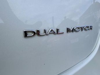 Tesla Model 3 (Dual Motor) Long Range Auto 4WDE 4dr