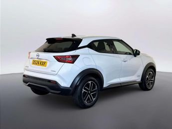 Nissan Juke 1.6 N-Connecta SUV 5dr Petrol Hybrid Auto Euro 6 (143 ps)
