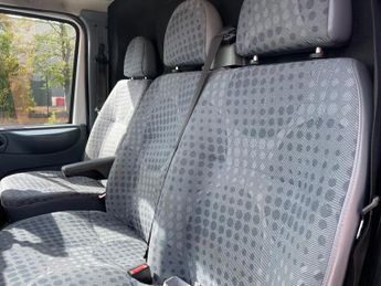 Ford Transit 2.2 TDCi 300 FWD L1 H1 5dr