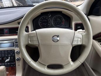 Volvo S80 2.5T SE 4dr