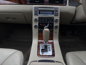Volvo S80 2.5T SE 4dr