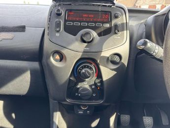 Toyota AYGO 1.0 VVT-i x Euro 6 5dr