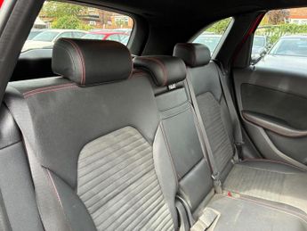 Mercedes-Benz B Class 2.1 B200d AMG Line (Premium) 7G-DCT Euro 6 (s/s) 5dr