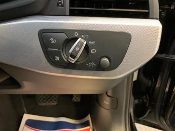 Audi A4 2.0 TDI 30 Technik S Tronic Euro 6 (s/s) 4dr