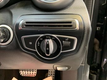 Mercedes-Benz C Class 2.1 C220d AMG Line (Premium) 7G-Tronic+ Euro 6 (s/s) 4dr