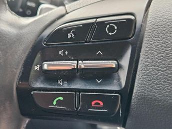Hyundai IONIQ 1.6 h-GDi Premium DCT Euro 6 (s/s) 5dr