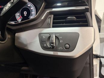 Audi A4 2.0 TFSI 40 S line S Tronic Euro 6 (s/s) 4dr