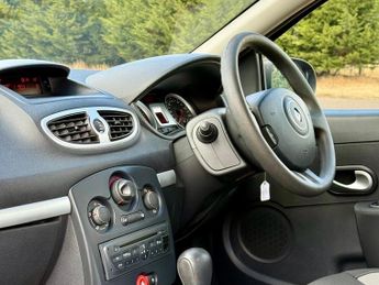 Renault Clio 1.6 VVT Expression Auto Euro 5 5dr (AC)