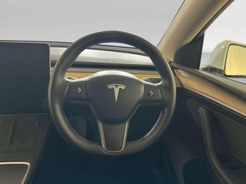 Tesla Model Y (Dual Motor) Long Range SUV 5dr Electric Auto 4WDE (384 bhp)