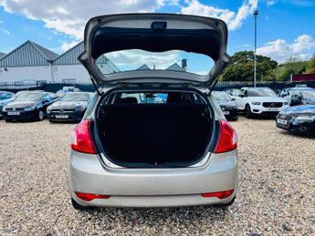 Kia Ceed 1.6 2 Euro 4 5dr